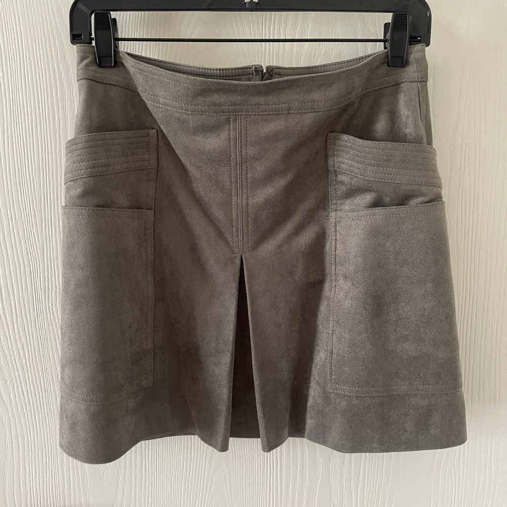Moss green skirt